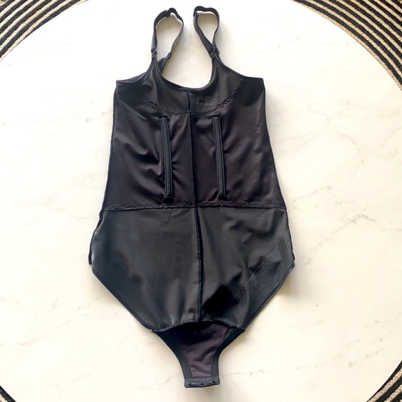 Shapewear size M - Picture 3 of 5